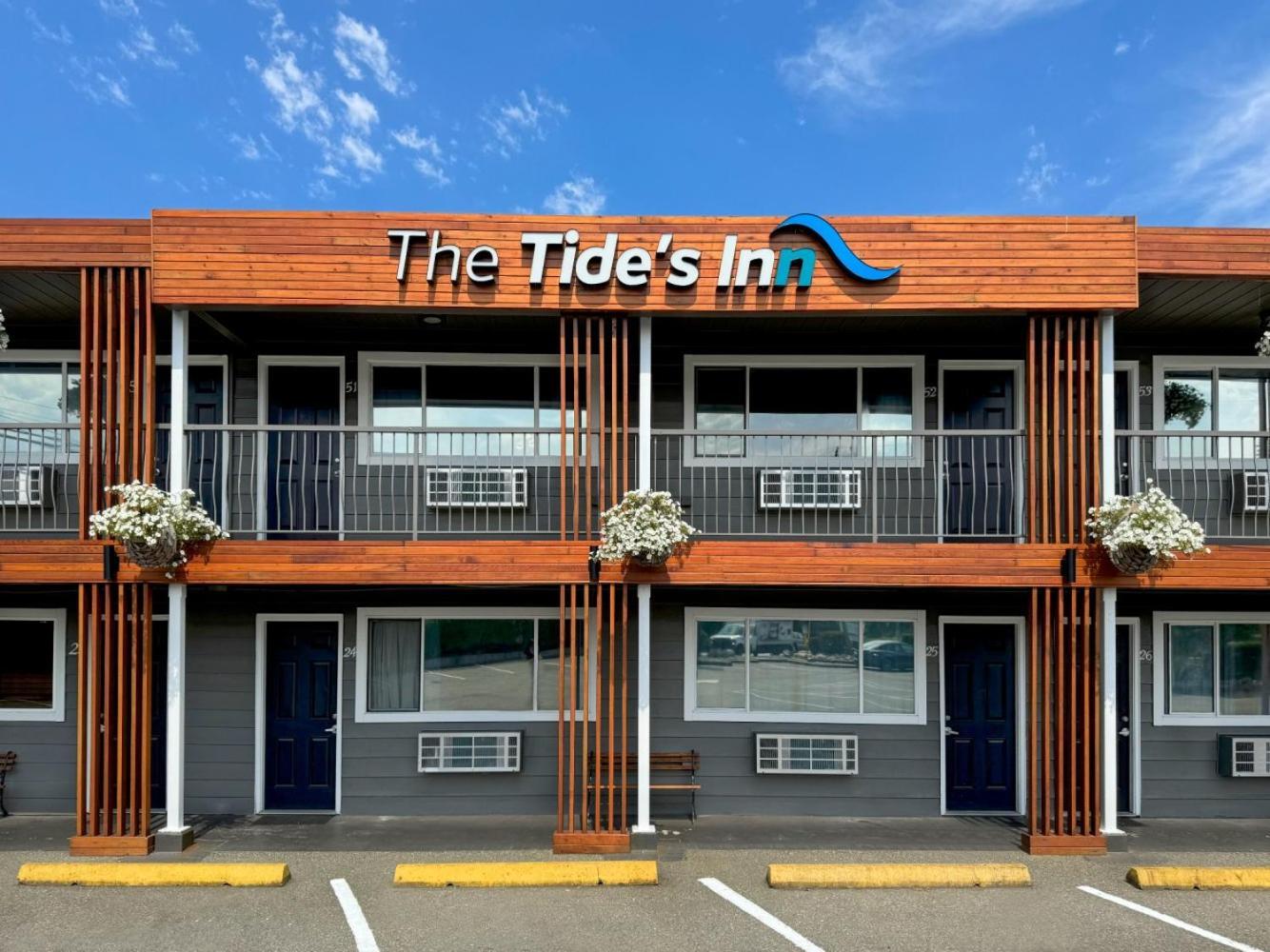 The Tide'S Inn Парксвилл Экстерьер фото